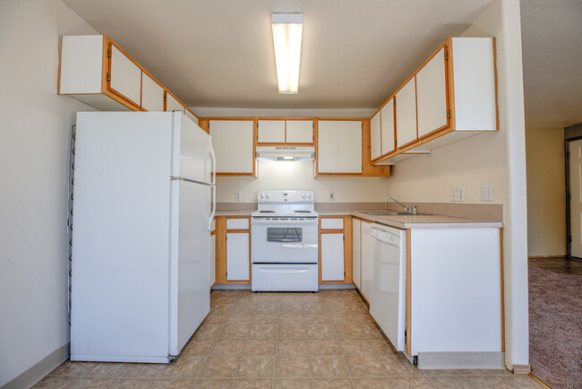 kitchen - Quail Hollow Apartments