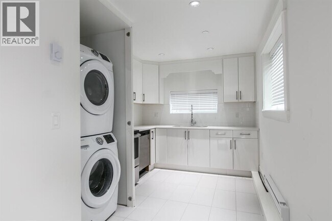 Photo du bâtiment - 7783 Birch St