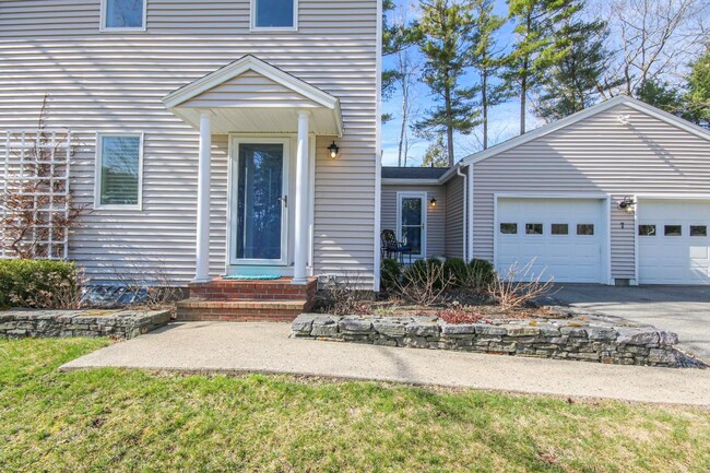 Building Photo - 3 bedroom in Falmouth ME 04105