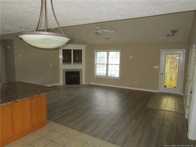 Foto del edificio - 5357 Pringle Way