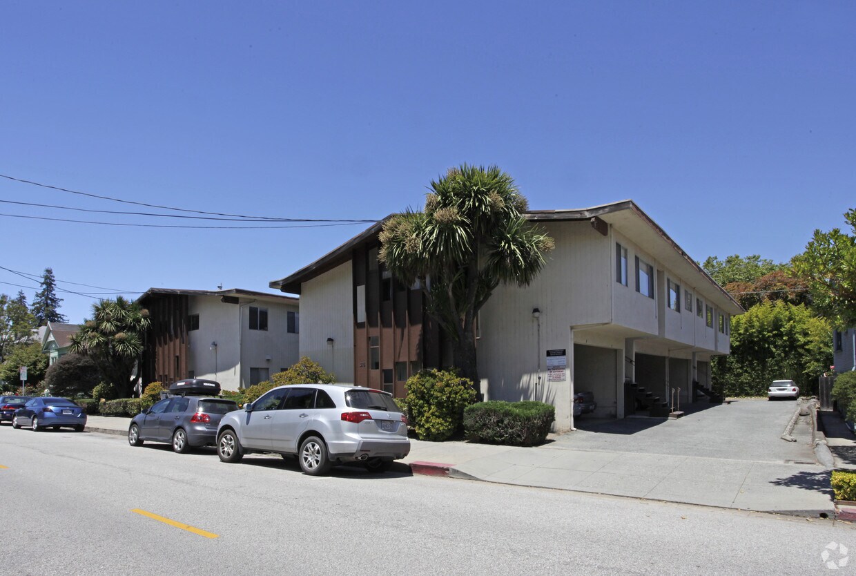 Foto del edificio - Lincoln Apartments