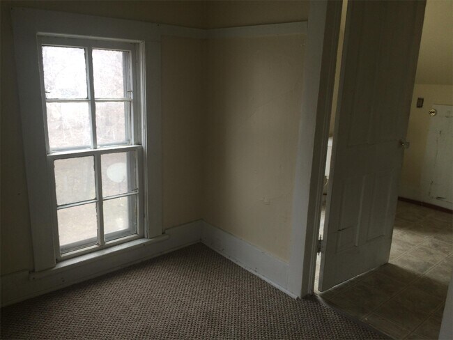 Building Photo - 203 Sumner St