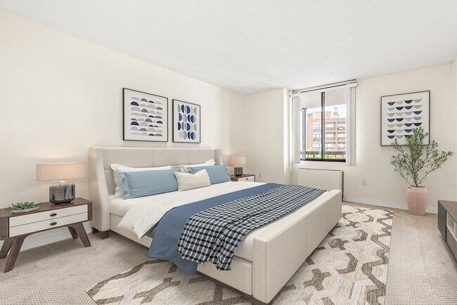 Building Photo - 45 Longwood Ave