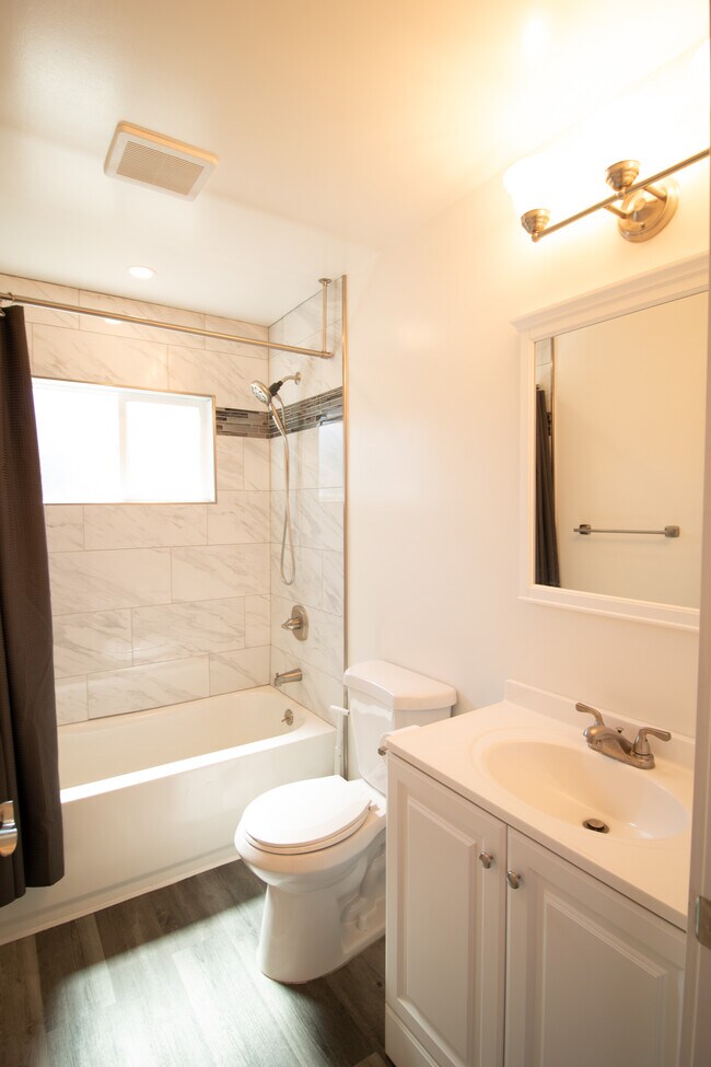 Building Photo - 64 N 12th St
