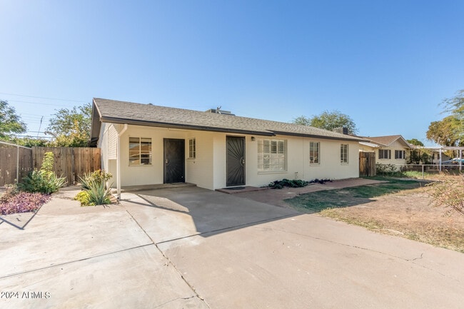 Building Photo - 3519 W Orchid Ln