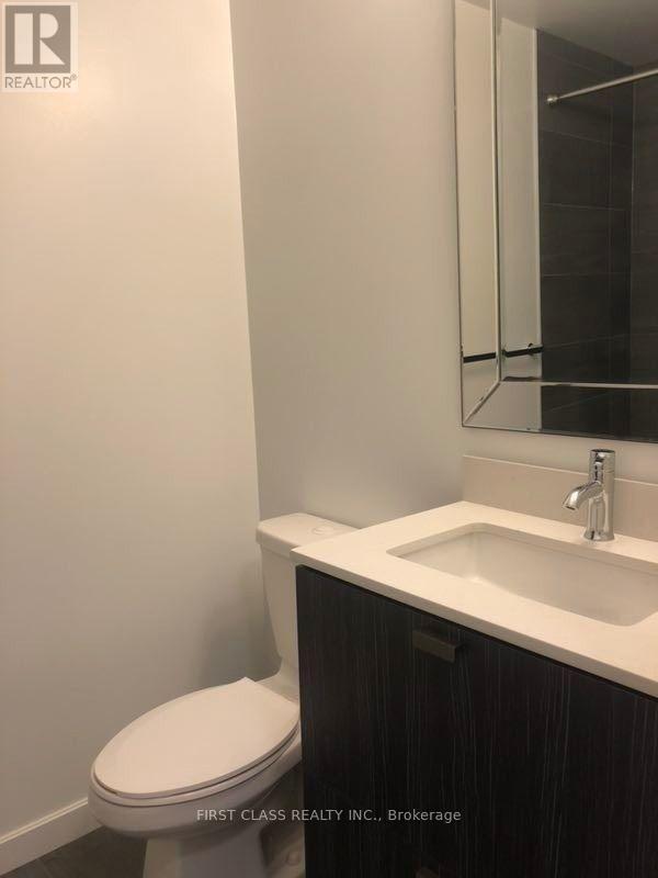 Photo du bâtiment - 56 Forest Manor Rd