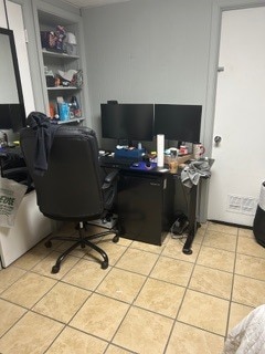 Building Photo - 11914 Queen St