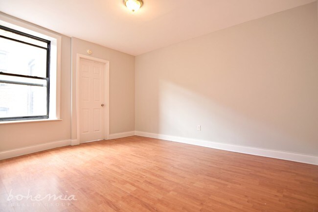 Building Photo - 515 W 171st St