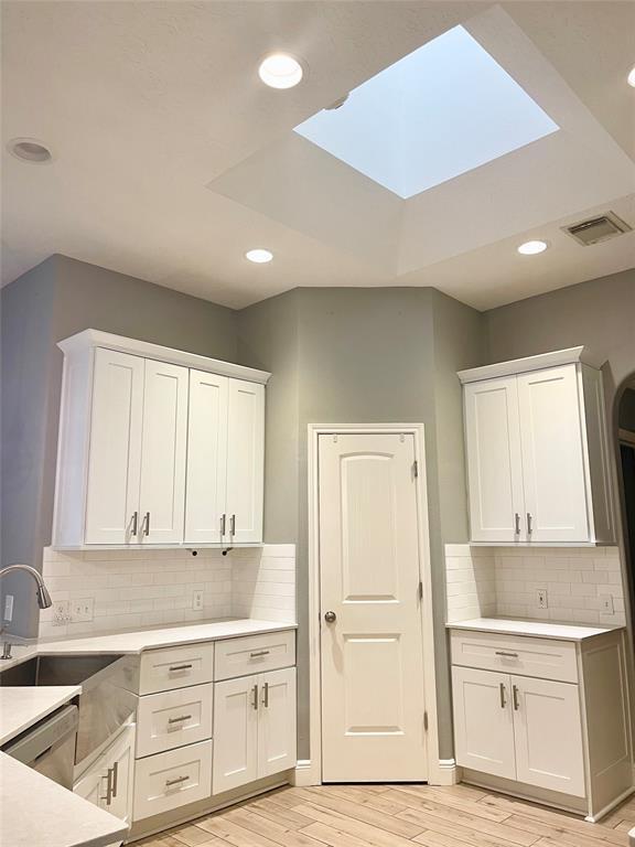 Building Photo - 510 Rainflower Cir S