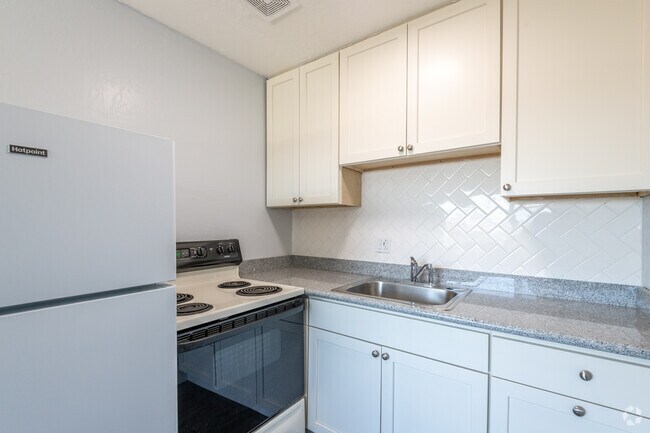 1HAB, 1BA - Newly Renovated Vallejo Terrace