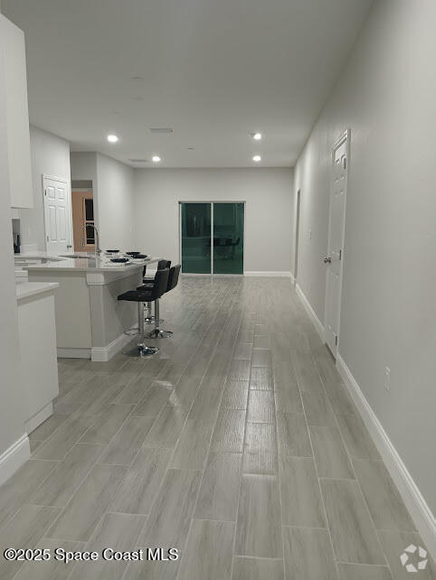 Building Photo - 571 San Filippo Dr SE