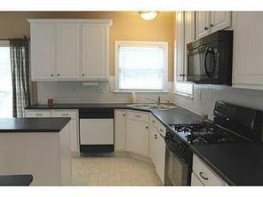 Foto del edificio - 3500 Montwood Ct