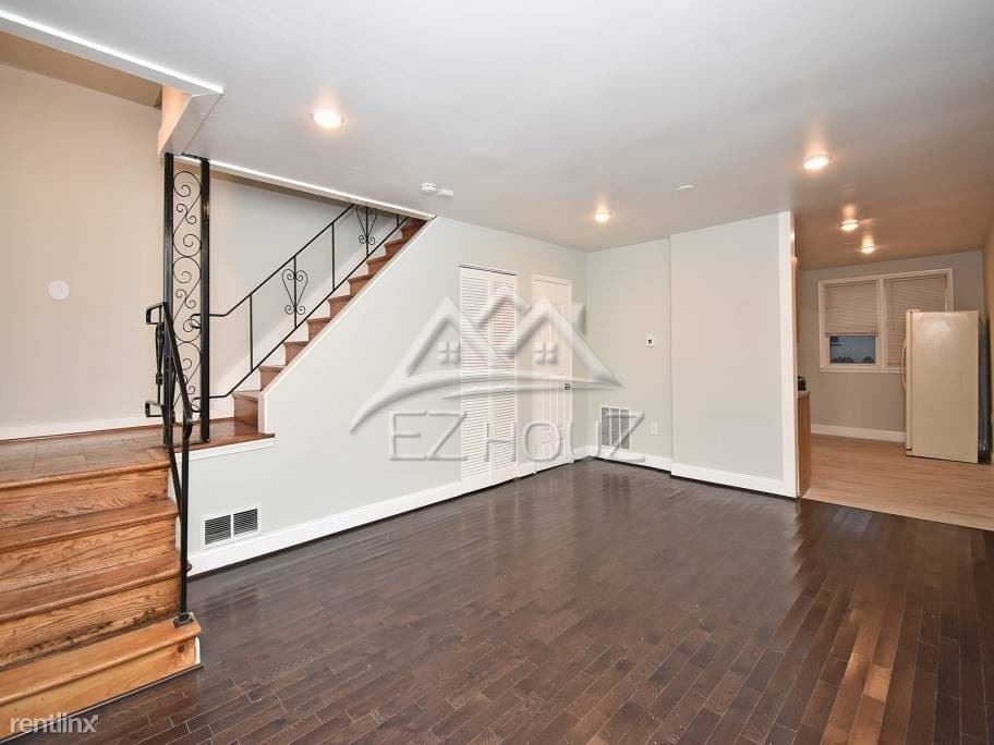 Primary Photo - 3 br, 1 bath House - 4807 Midline Road