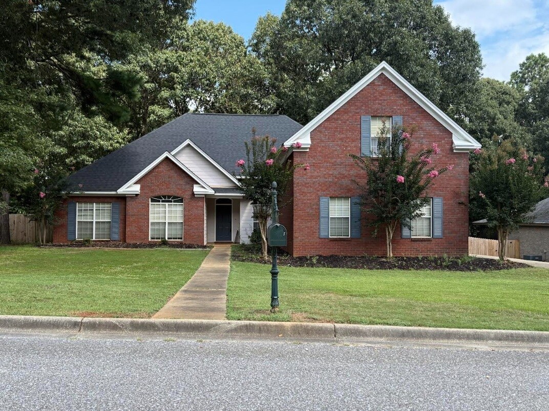 Foto principal - 297 Hickory Pl