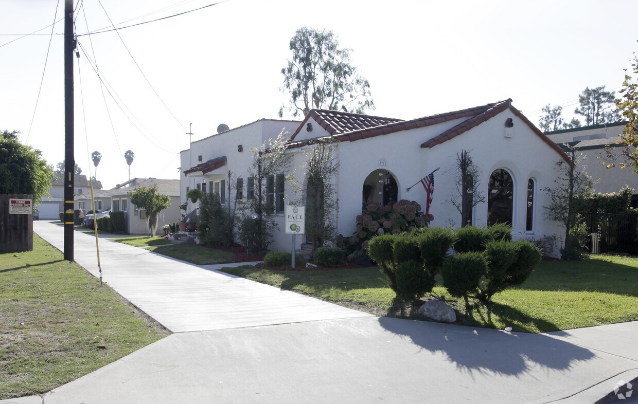 Foto principal - 5262-5264 Bishop St