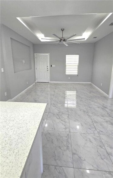 Foto del edificio - 919 N Blair Ave