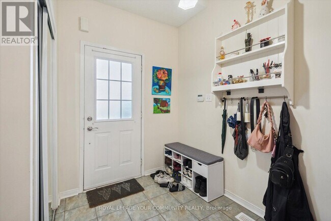 Building Photo - 88 English Oak Dr