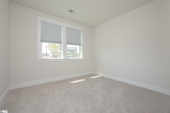 Building Photo - 140 Laurel Oak Dr