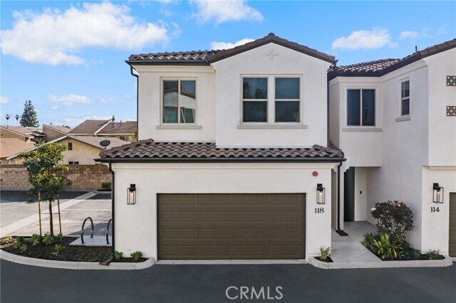 Foto principal - 17540 Cameron Lane