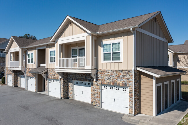 Foto del edificio - Sterling Creek at Richmond Hill