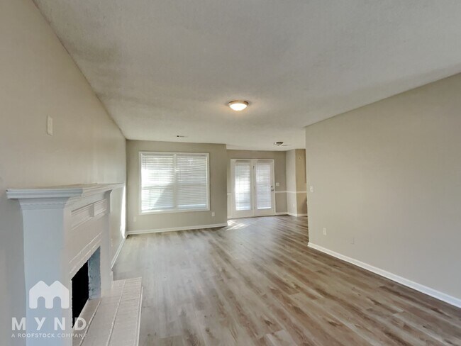 Building Photo - 203 Peachtree Glen Dr