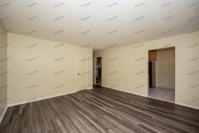 Building Photo - 1808 Drenik Dr