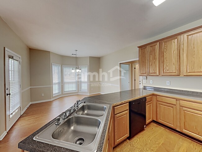 Foto del edificio - 3787 Idlewild Pl