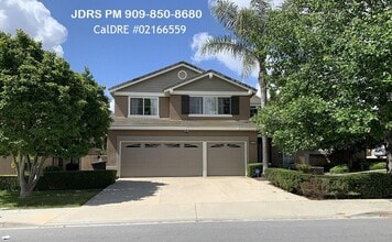 Building Photo - 14942 Avenida Anita