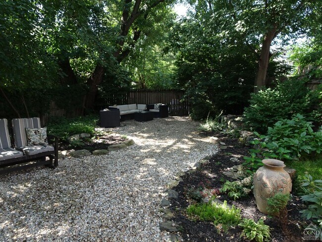 Foto del edificio - 127 Warren St