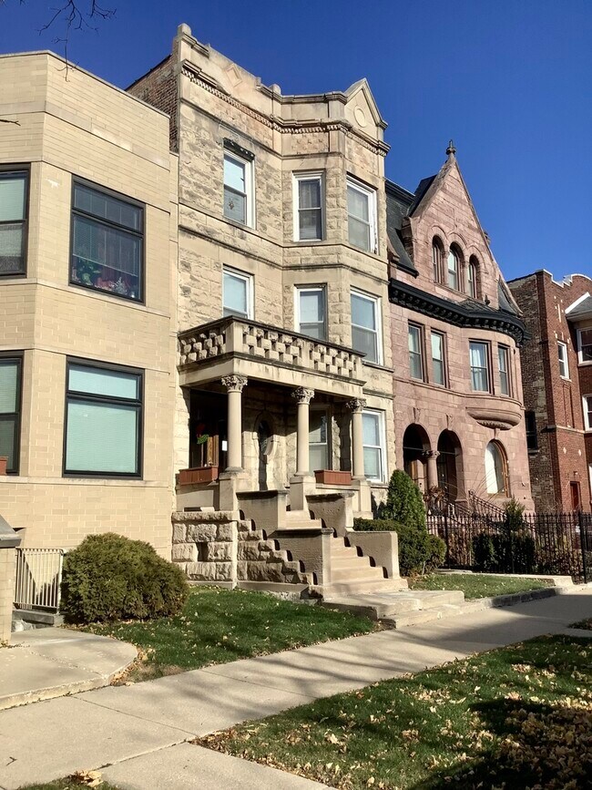 Foto del edificio - 3422 W Adams St