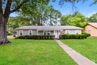 Building Photo - 6370 Kinston Park Dr