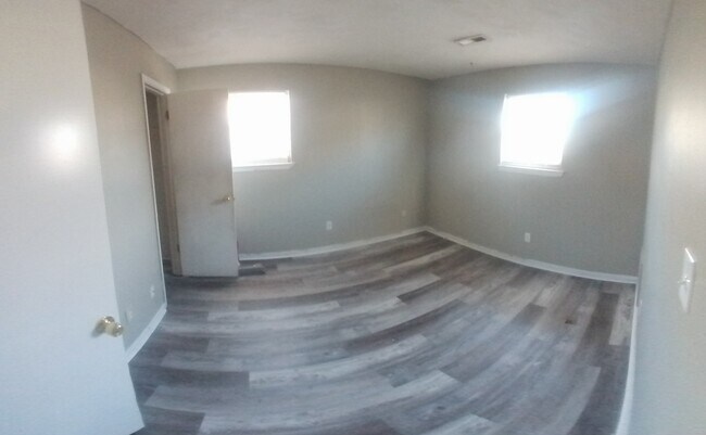 Building Photo - 2429 Arkansas Ave