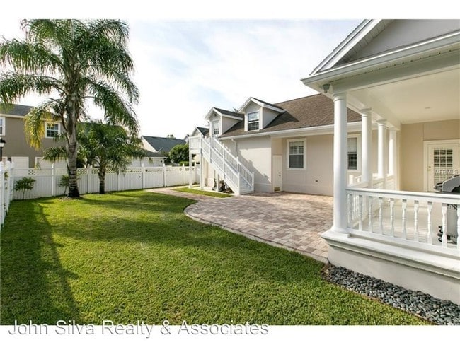 Building Photo - 914 Spring Park Loop