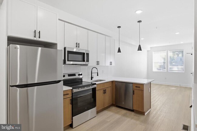 Foto del edificio - 2310 N Sydenham St