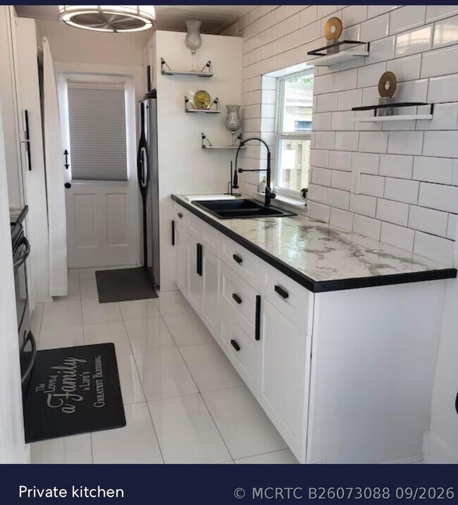 Foto del edificio - 5610 SW 55th St