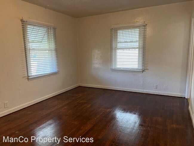 Building Photo - 2 br, 1 bath House - 829 Huron Ave,