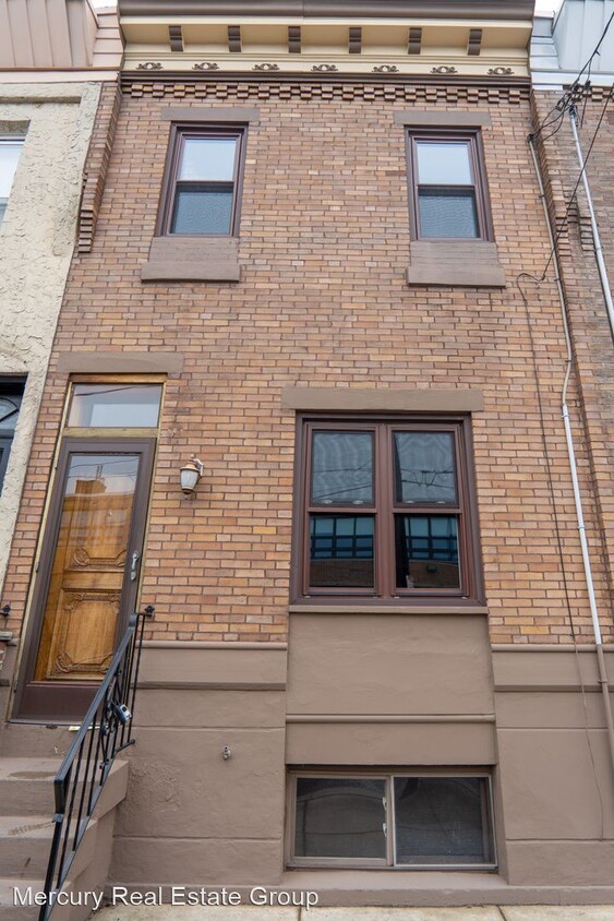 Primary Photo - 3 br, 1 bath House - 2518 S Bancroft St