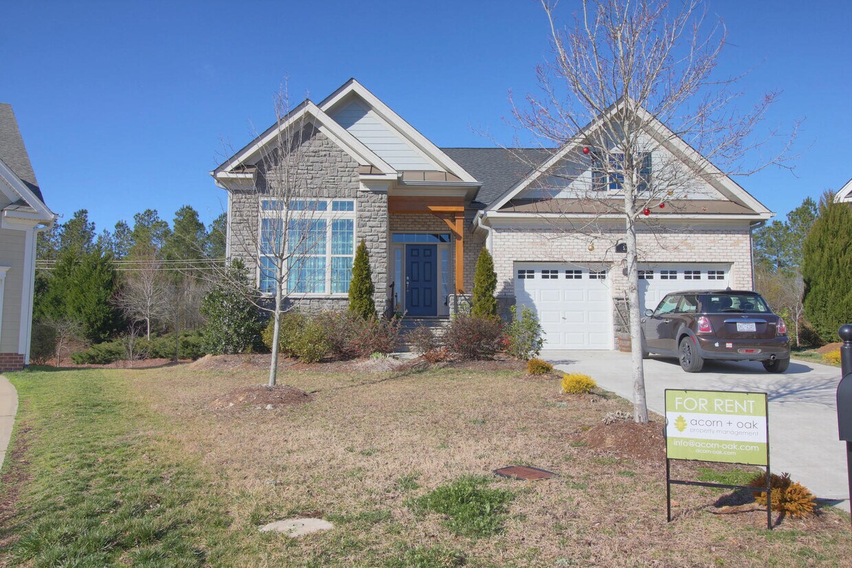 Primary Photo - Beautiful 3 Bedroom, 3 Bath Home in The Hi...