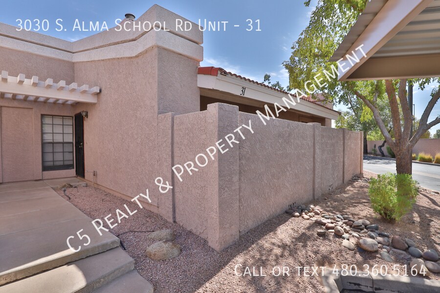 Foto principal - Adorable 2 Bed/2 Bath Townhouse in Mesa