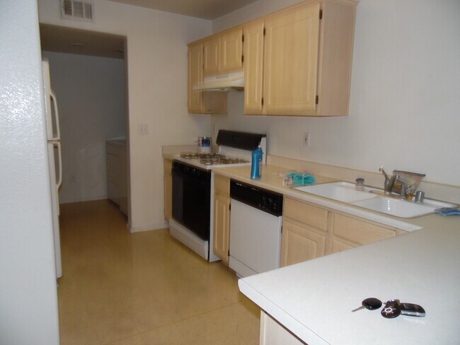 Foto del edificio - Stone Canyon - 3 bedroom townhome