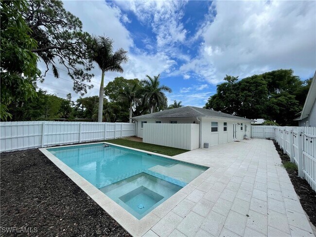 Foto del edificio - 905 13th St N