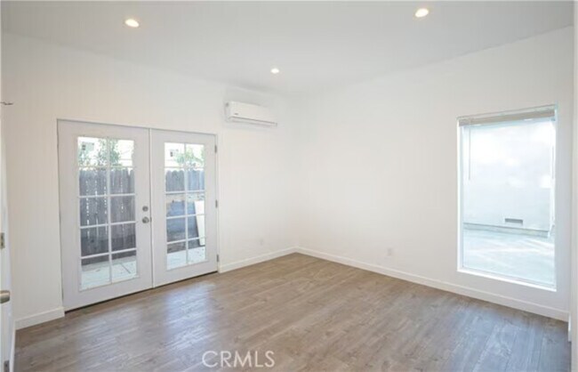 Foto del edificio - 456 N Batavia St