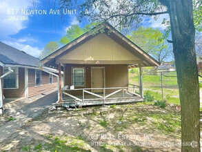 Building Photo - 617 Newton Dr