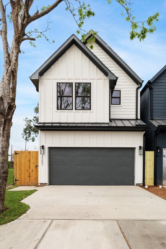Foto principal - 2209 Stevens St