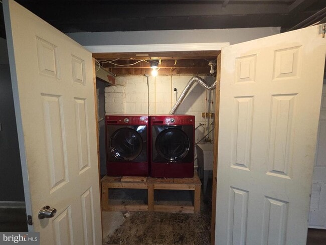 Foto del edificio - 1668 Kirkwood Rd