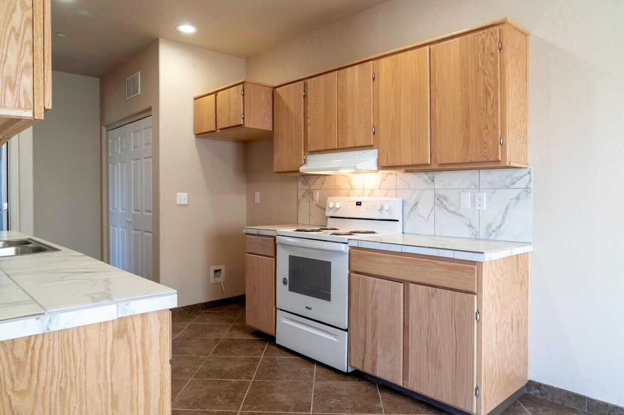 Foto principal - 2878 Jamaica Blvd S