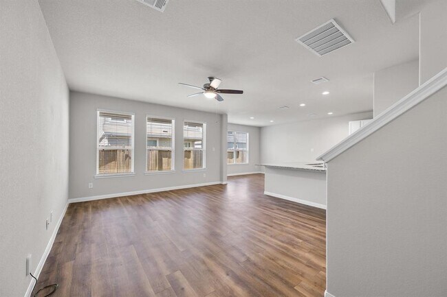 Foto del edificio - 22119 Sovereign Hts Ln.