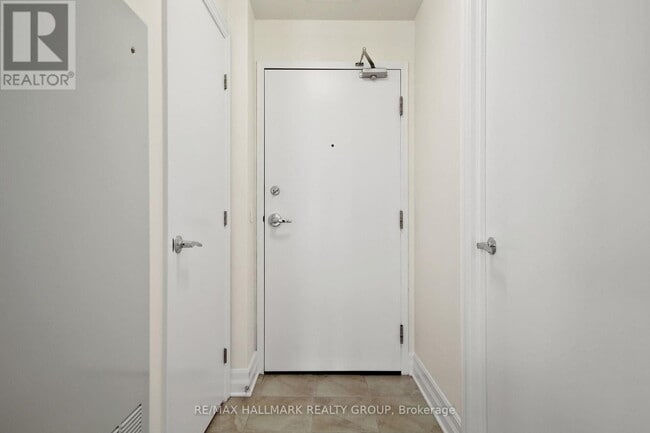 Photo du bâtiment - 75 Cleary Ave