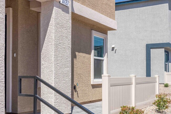 Building Photo - 3727 CELESTA VISTA Ave