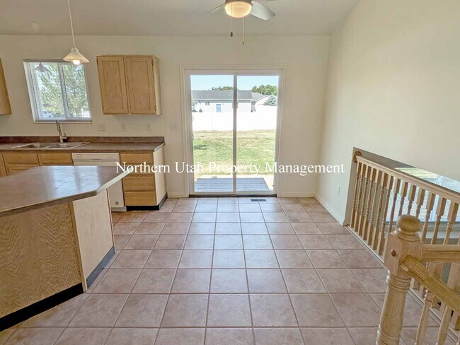 Foto del edificio - Updated 4 Bed, 2 Bath SFH